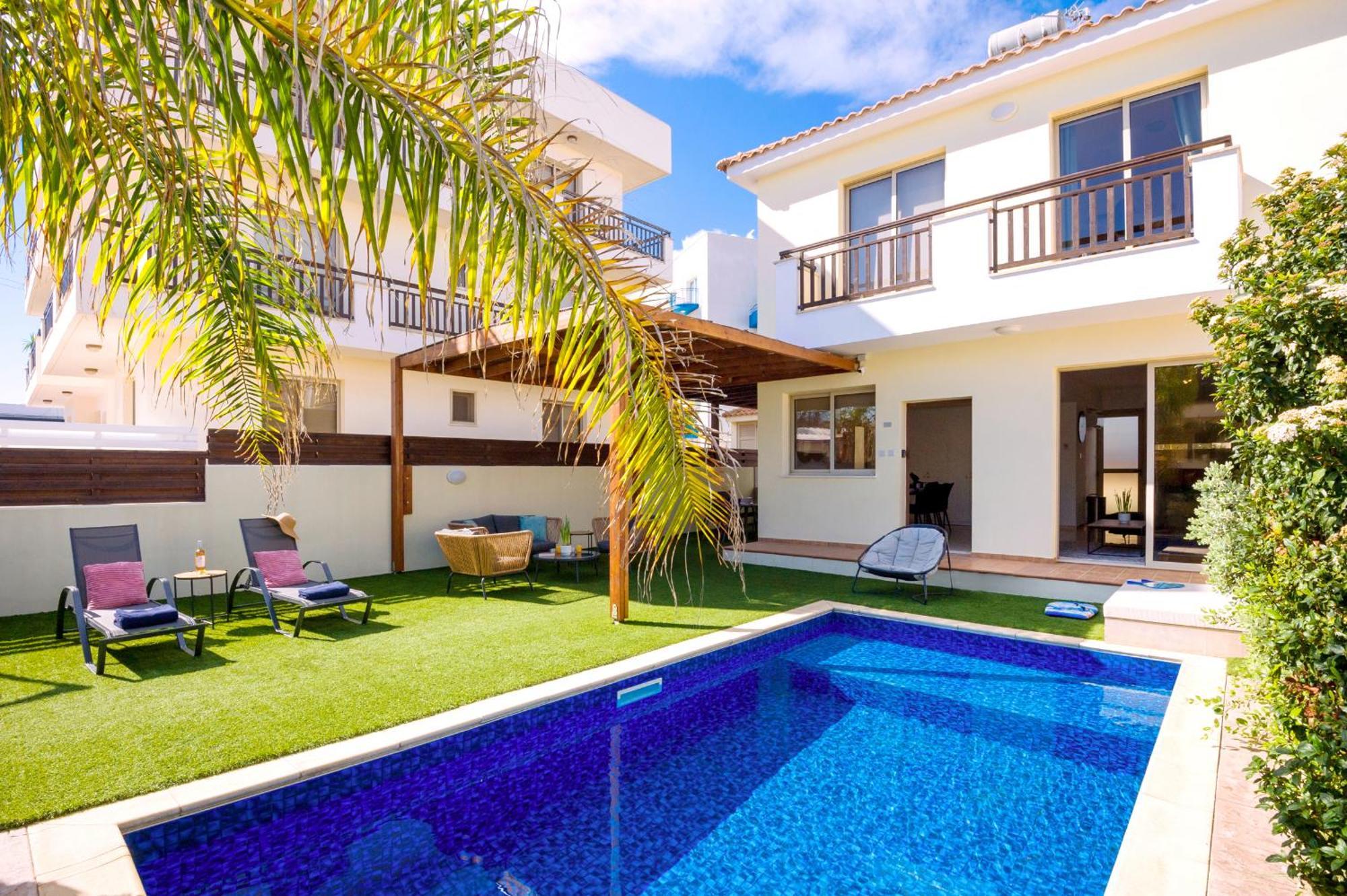 Villa Oasis Pernera Exterior photo